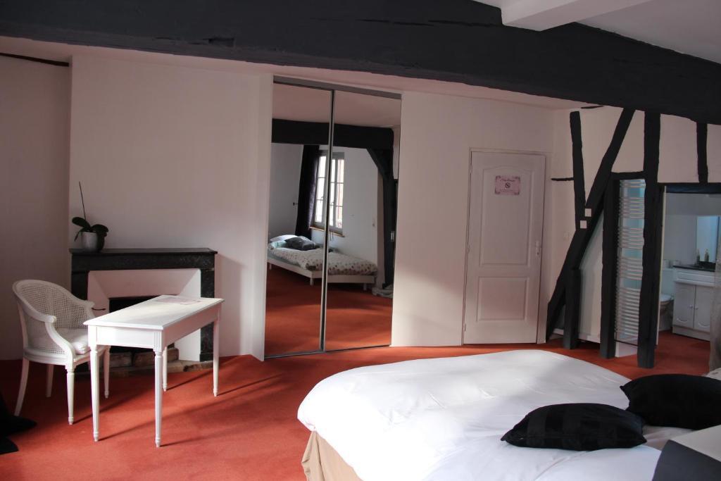 Les 5 Sens Bed & Breakfast Room photo